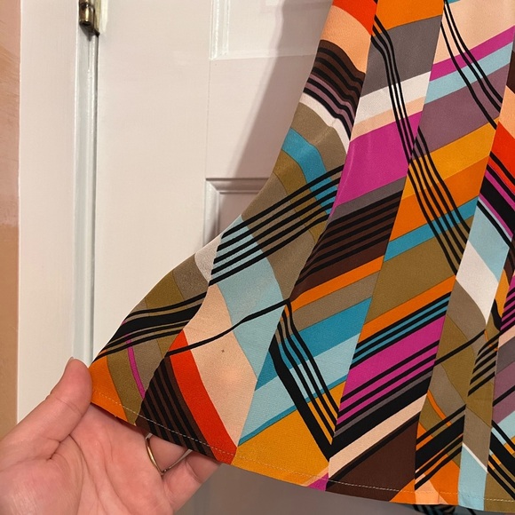 #35 TRINA TURK • MULTICOLOR • STRIPE TANK - Picture 3 of 3